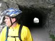 Guillaume devant un mini tunnel